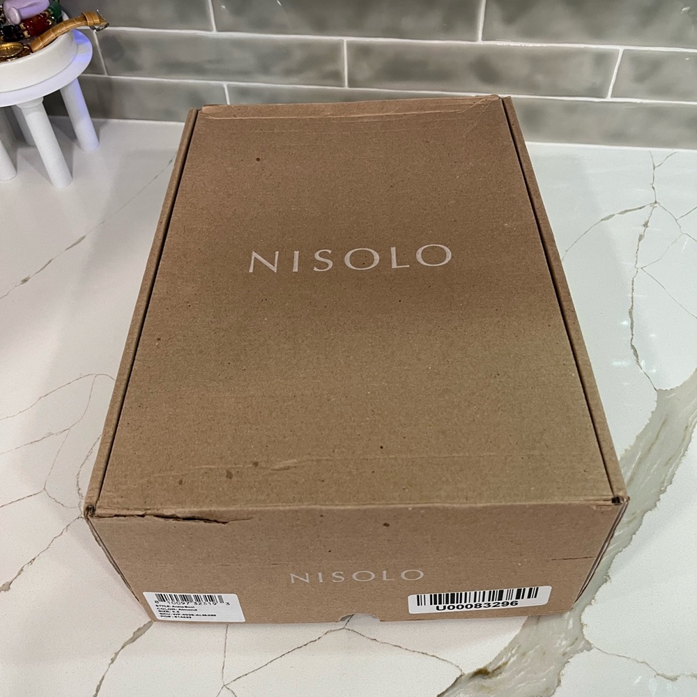 Nisolo Mia  Everyday Ankle Bootie. Women’s size 6.5 Color Almond. - Picture 16 of 16